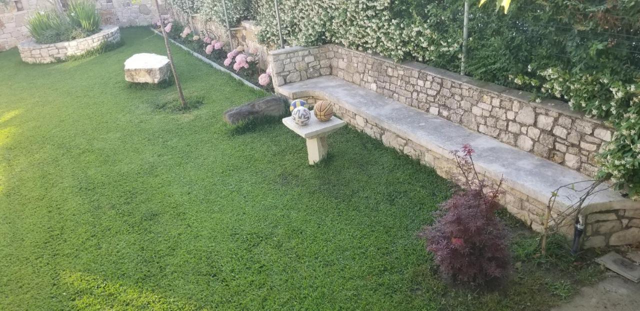 Country House Bubullime Albania Lushnje Екстер'єр фото